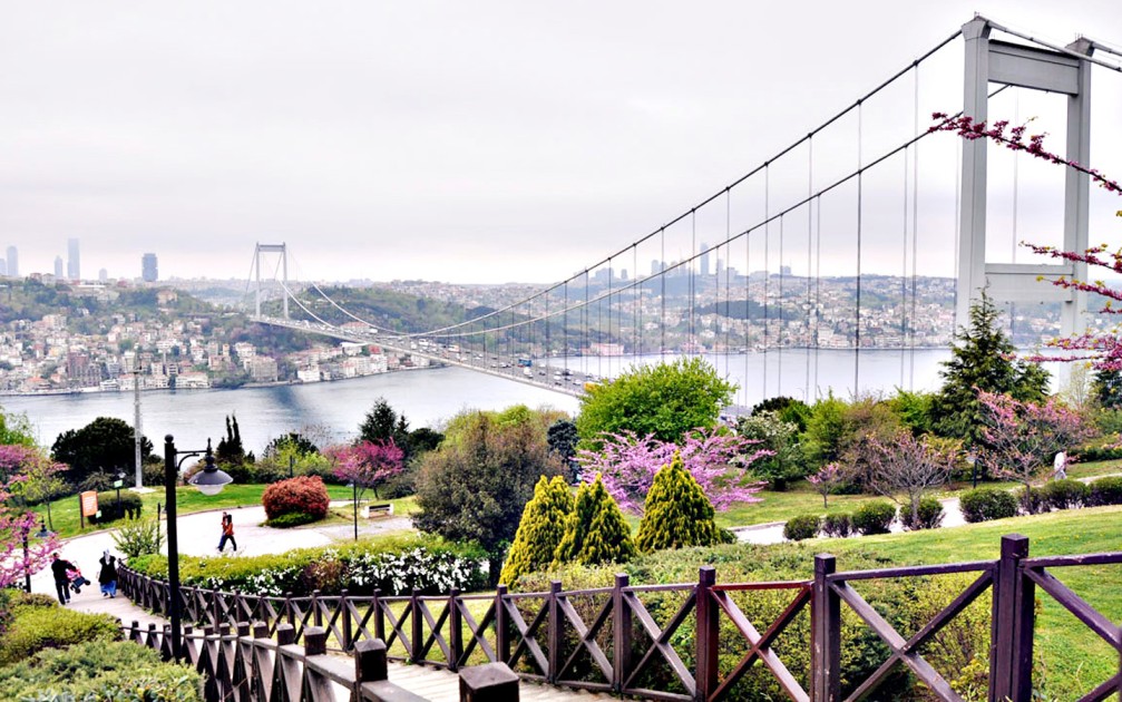 Ini Dia Spot Foto Menarik di Istanbul, Instagramable Banget!