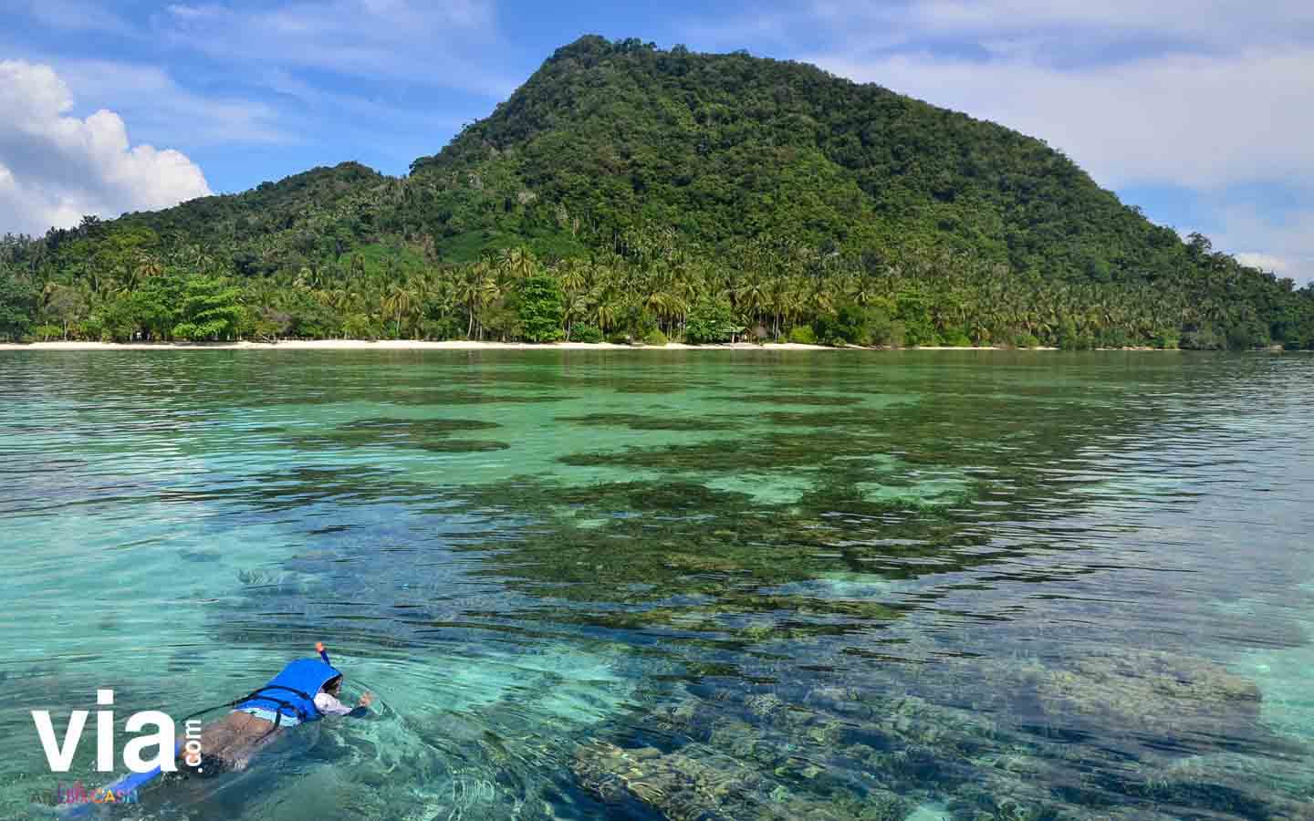 Keseruan di Pulau Pahawang Lampung yang Cantik
