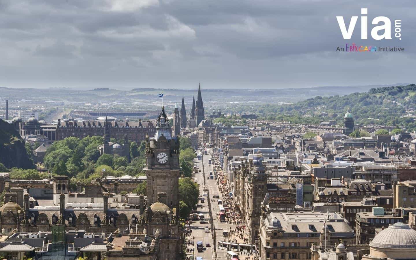 Jelajahi Pesona Klasik khas Britania Raya di Edinburgh