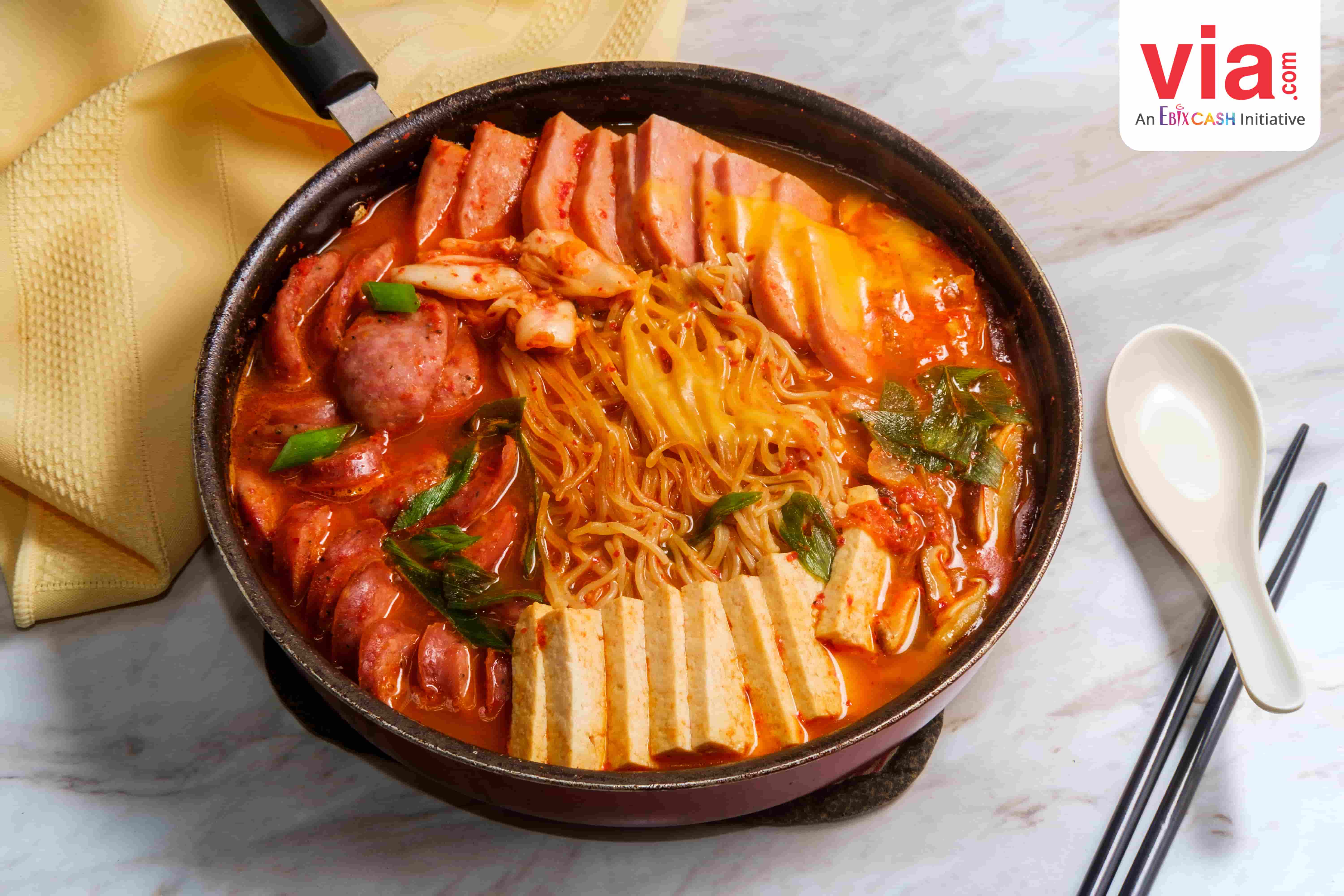 6 Makanan Khas Korea yang Sering Muncul di Drakor