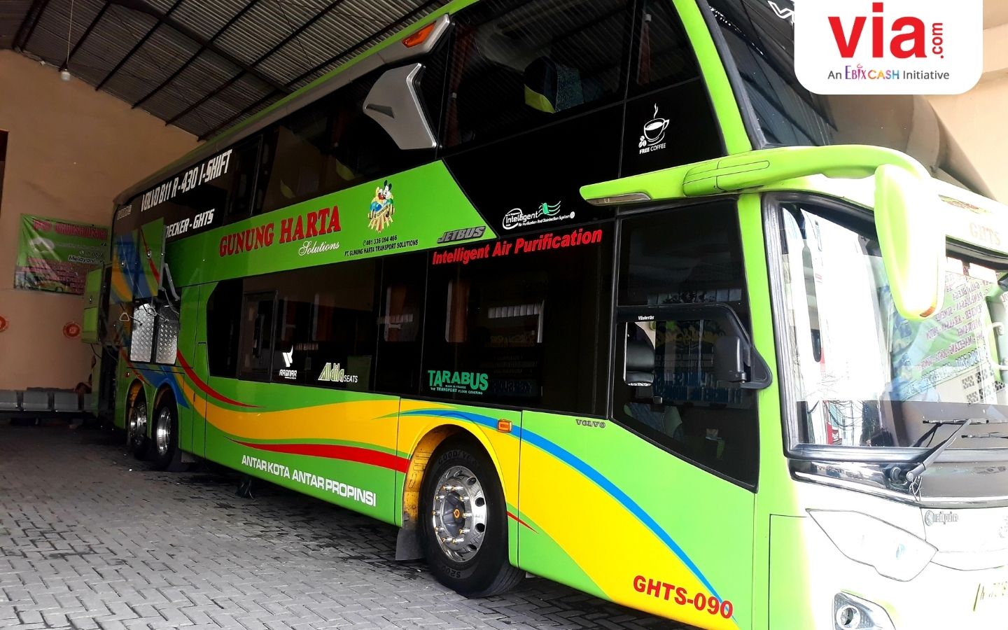 Cerita Unik Perkembangan Bus di Indonesia