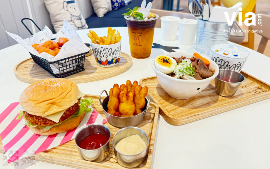 Rekomendasi Cafe Bangkok Unik & Aesthetic